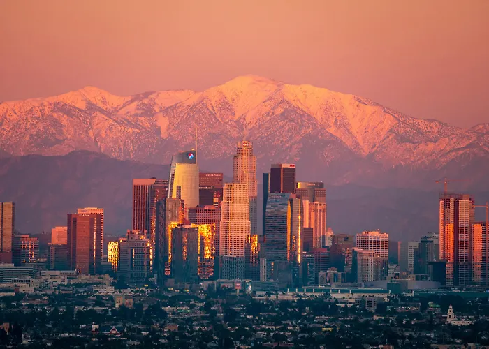 Los Angeles Lodging 